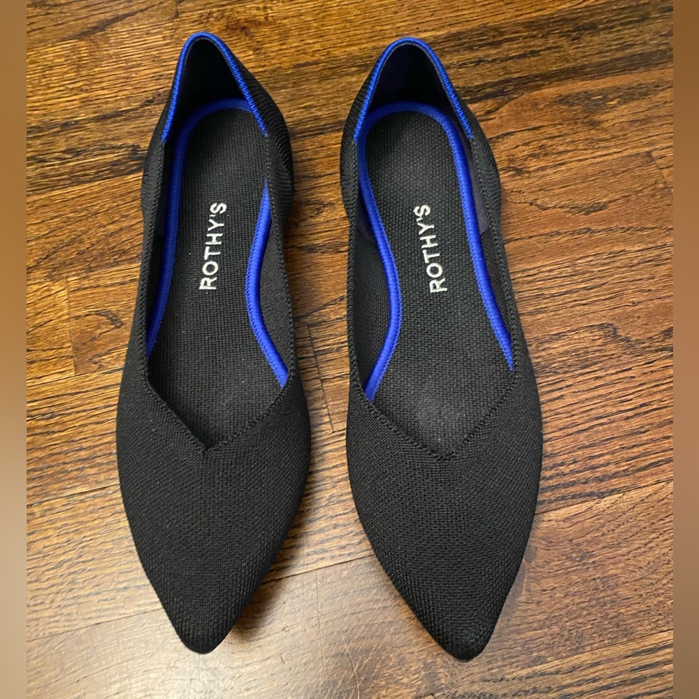 Rothy's The Point Black Pointed Knit Flats with Blue Trim women’s size 9 used